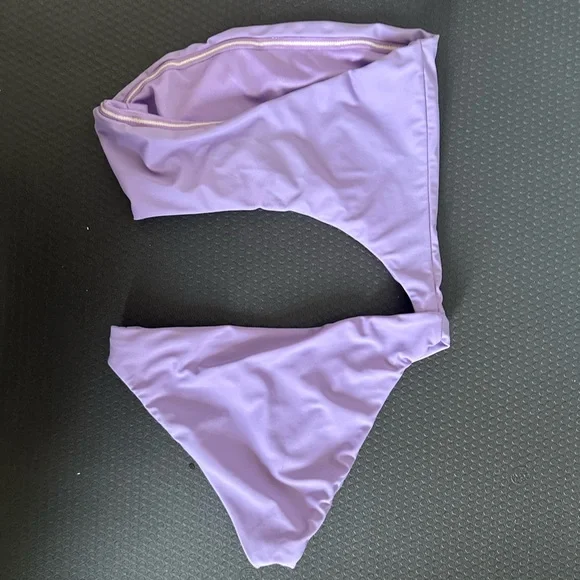 Superdown Lavender Purple Calla One Piece Monokini Strapless Swimsuit size XS - Picture 7 of 9